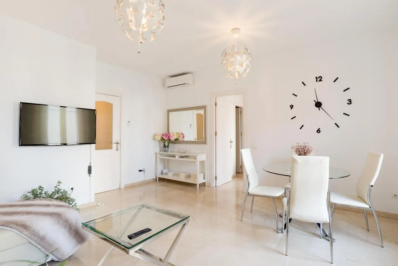 Agua I & Seasonal Pool By Ele Apartments Malaga